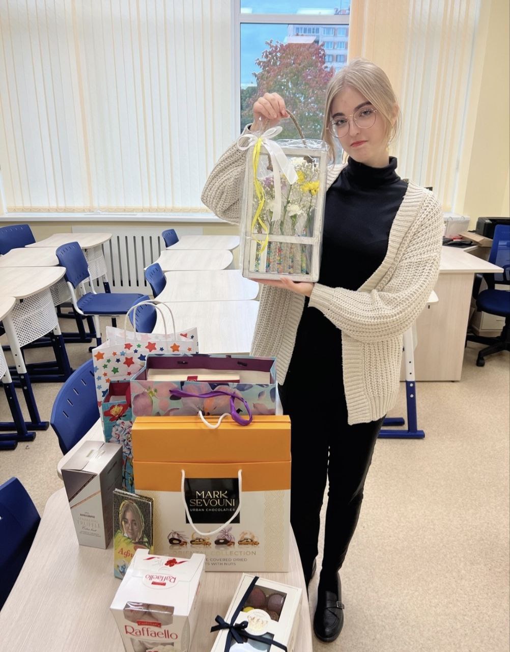 Молодая учительница фото