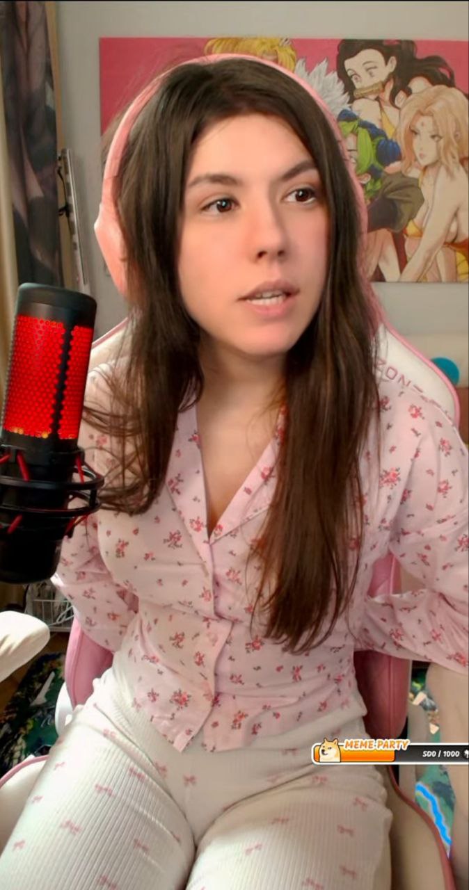 Пухлая киска - 2