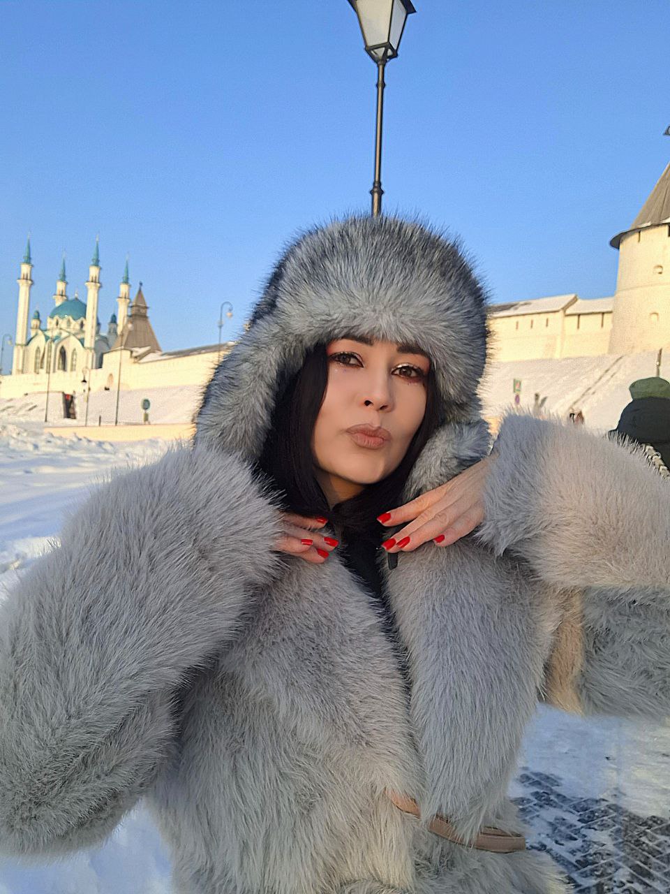 Красивая русская девушка - 4