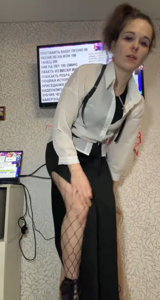 Красивая милфа - 7