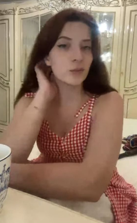 Молодая девушка фото - 6