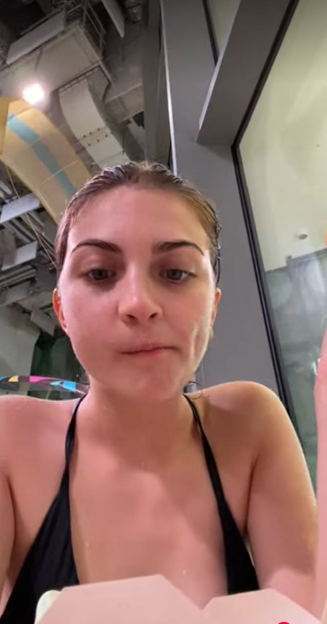 Сестра вани эфирова в купальнике