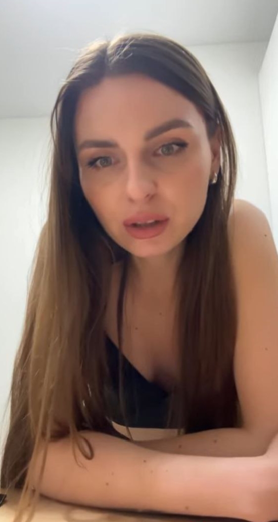 Красивая девушка - 2