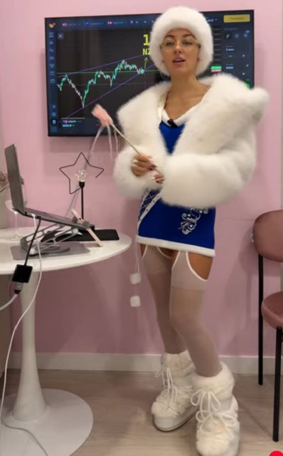 Красивая девушка фото