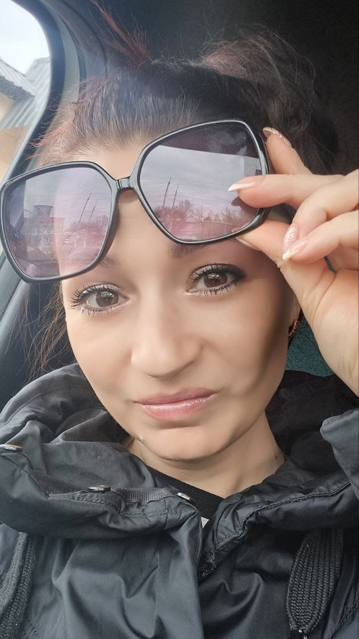 Красивенькая милфа - 9