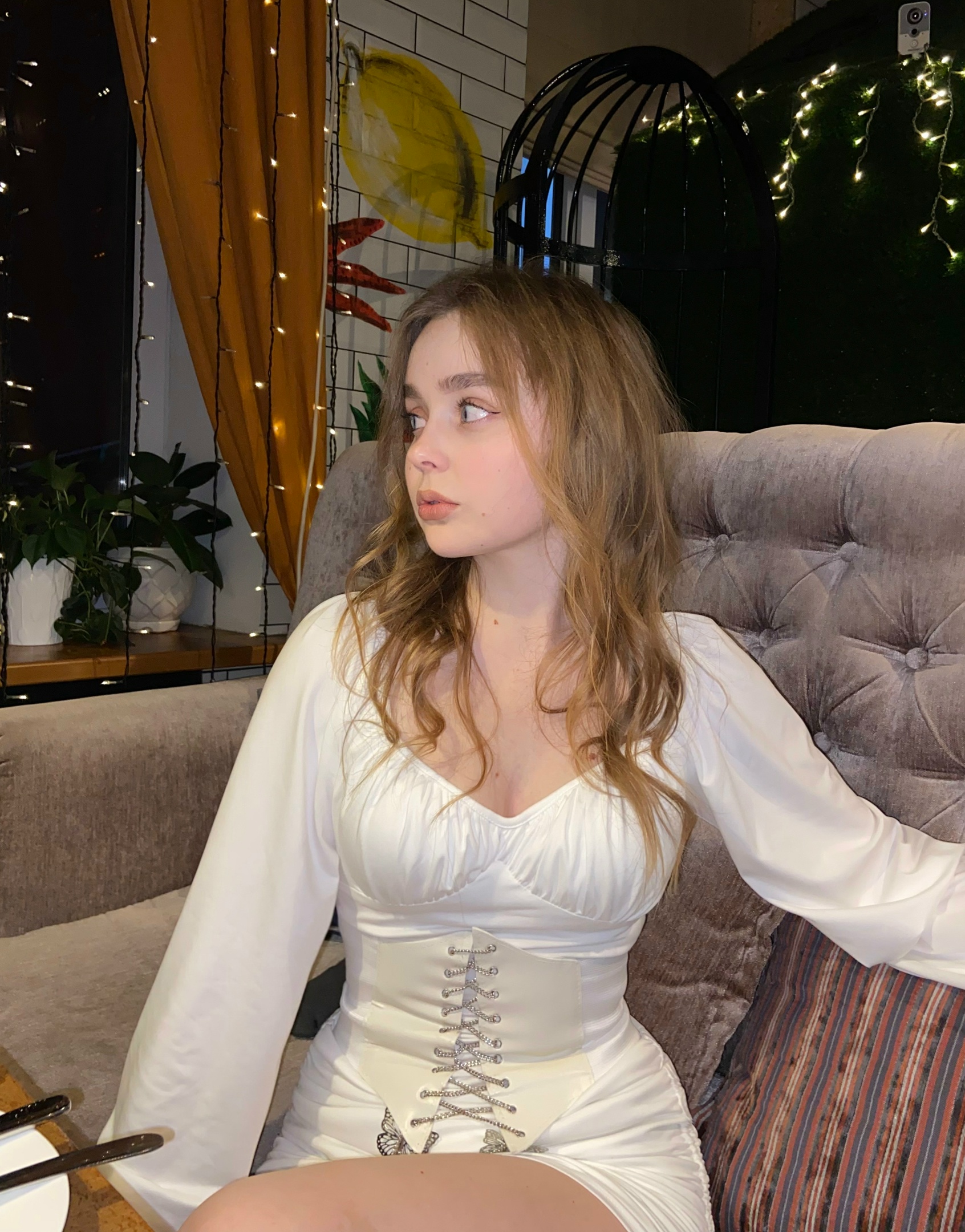 Красивая девушка