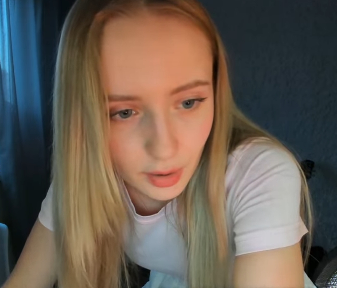 Няшная девушка фото