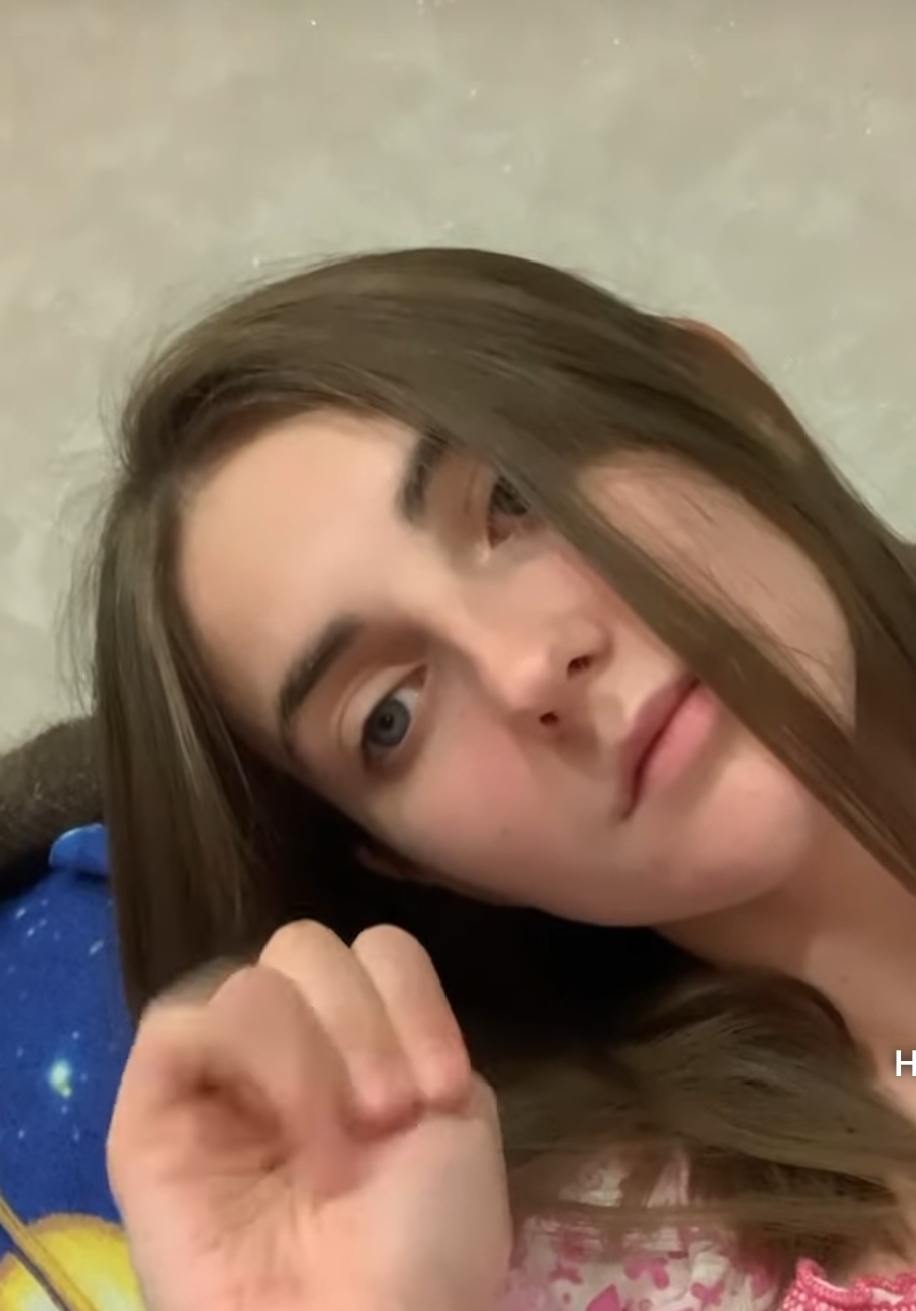 Русская молодая девушка - 3