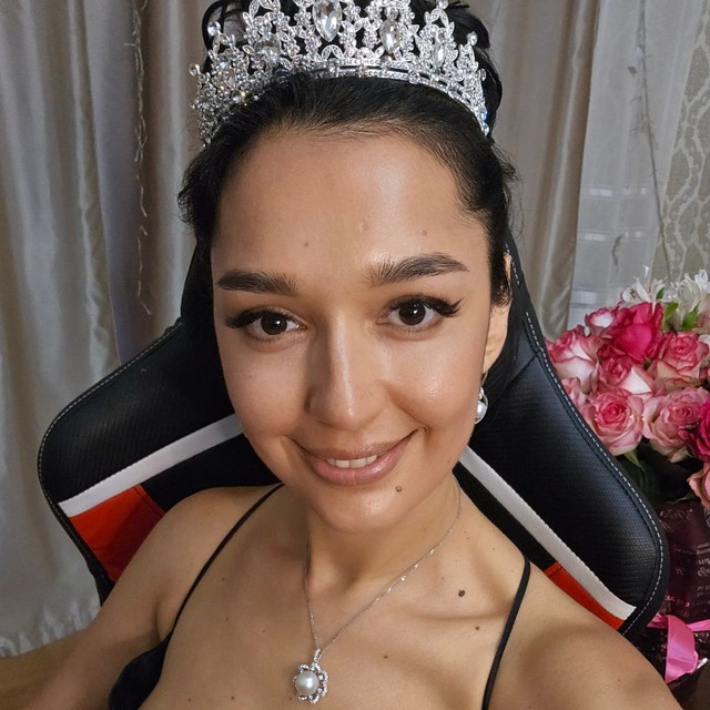 Молодая девушка фото