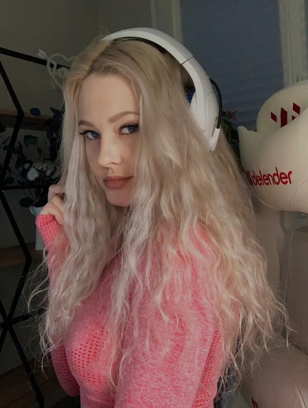 Красивая девушка блондинка фото