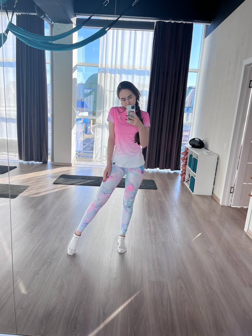 Девушка в лосинах - 3