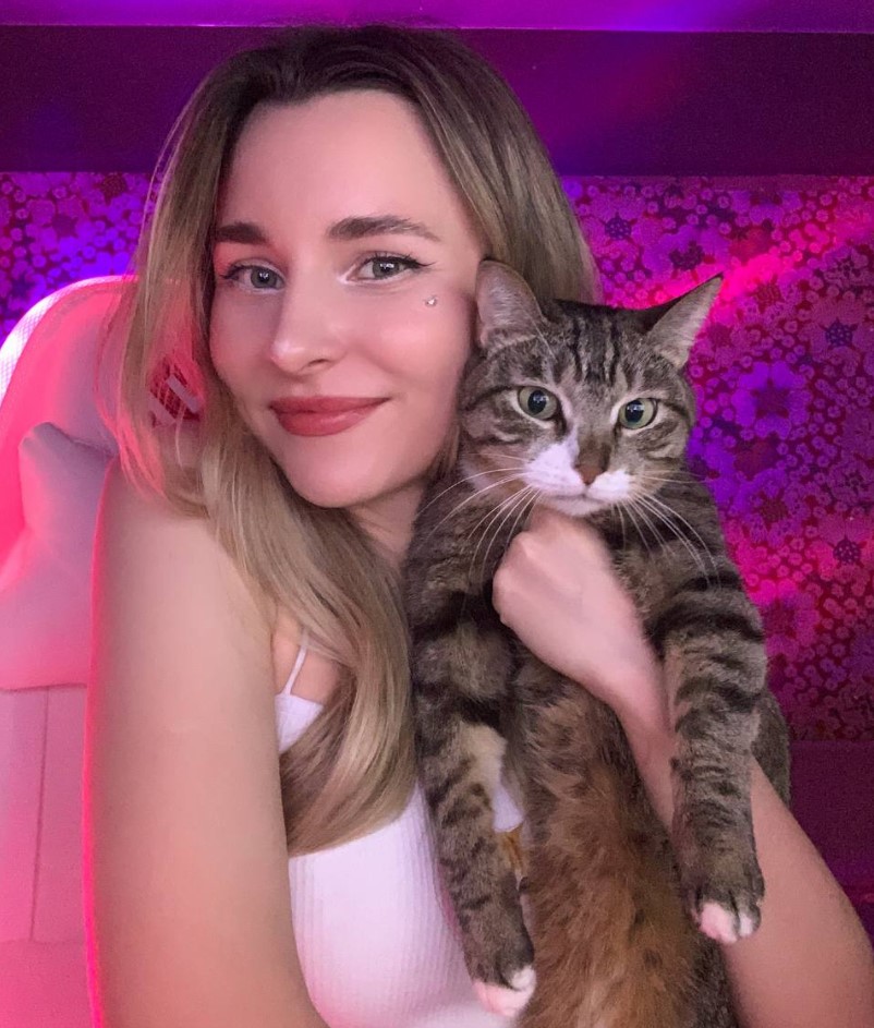 Молодая девушка - 3