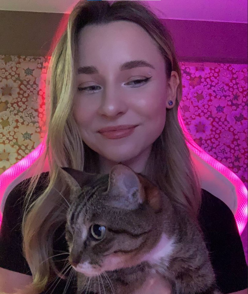 Молодая девушка - 5