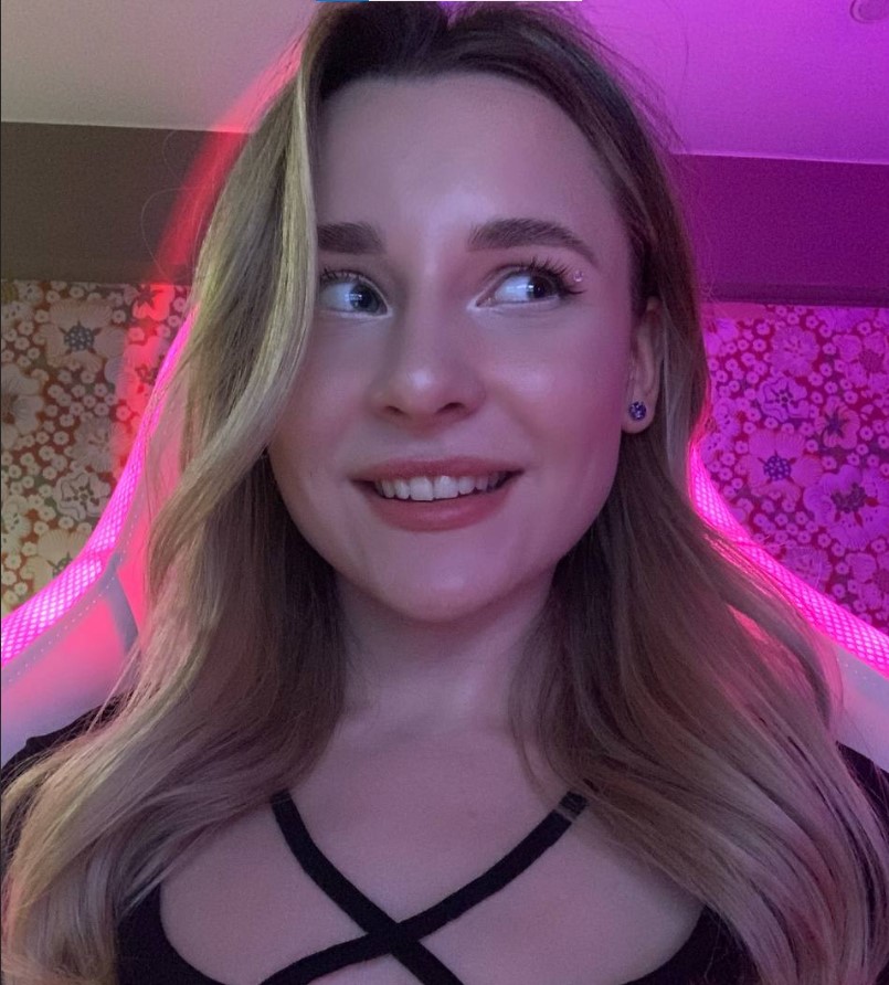 Молодая девушка - 6