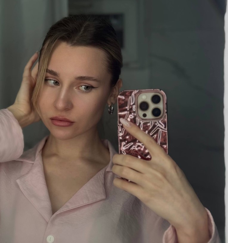 Молодая девушка - 7