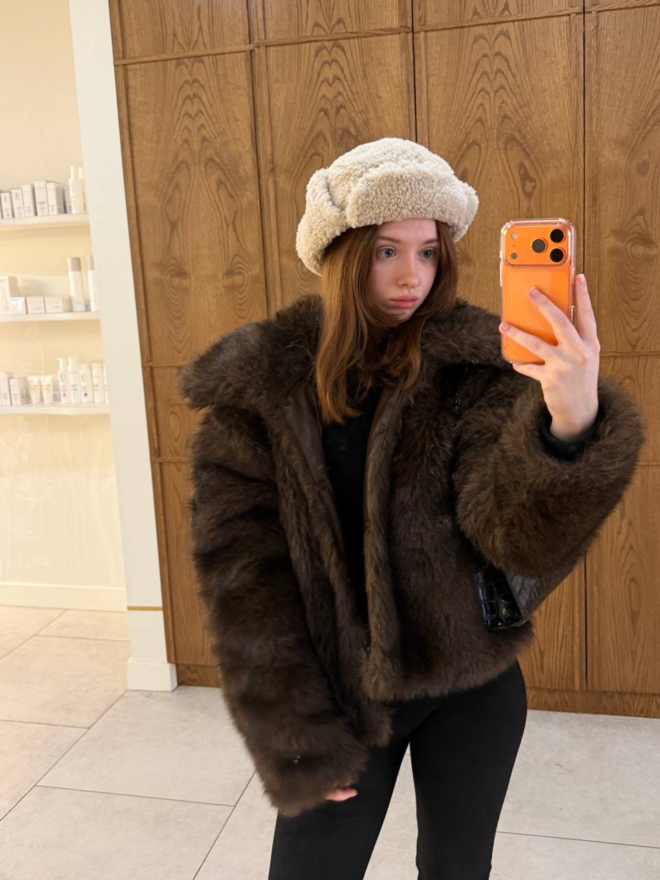 Красивая русская девушка - 5