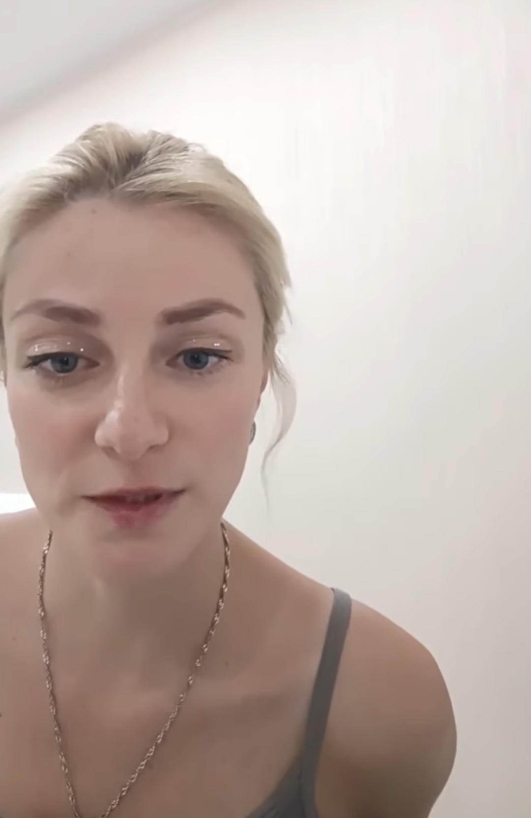 Крошка блондинка - 3