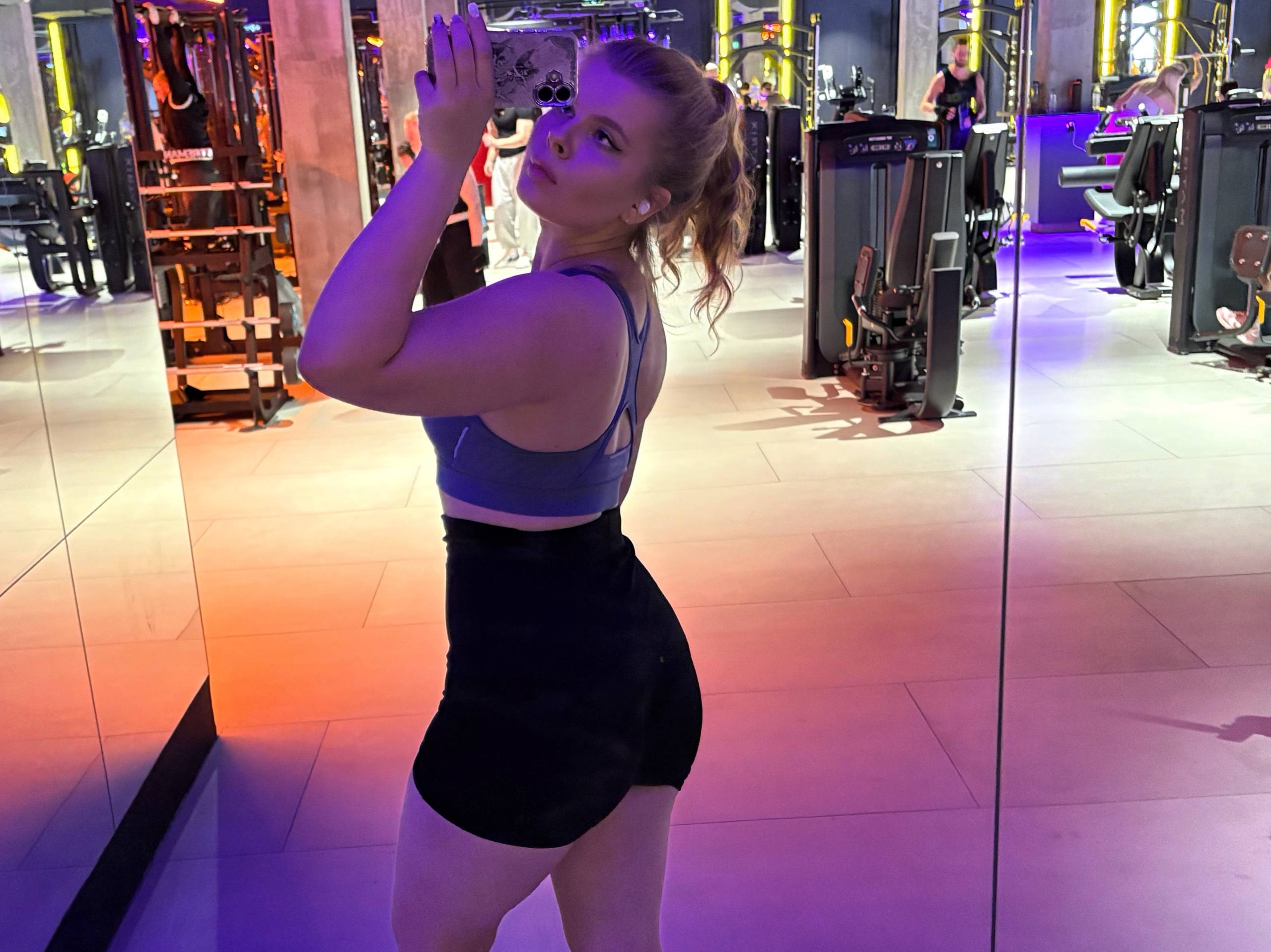 Саратовская сучка - 4