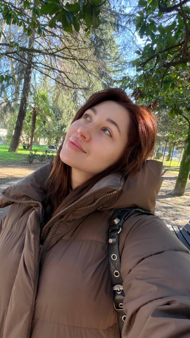 Расфуфыренная девушка - 2