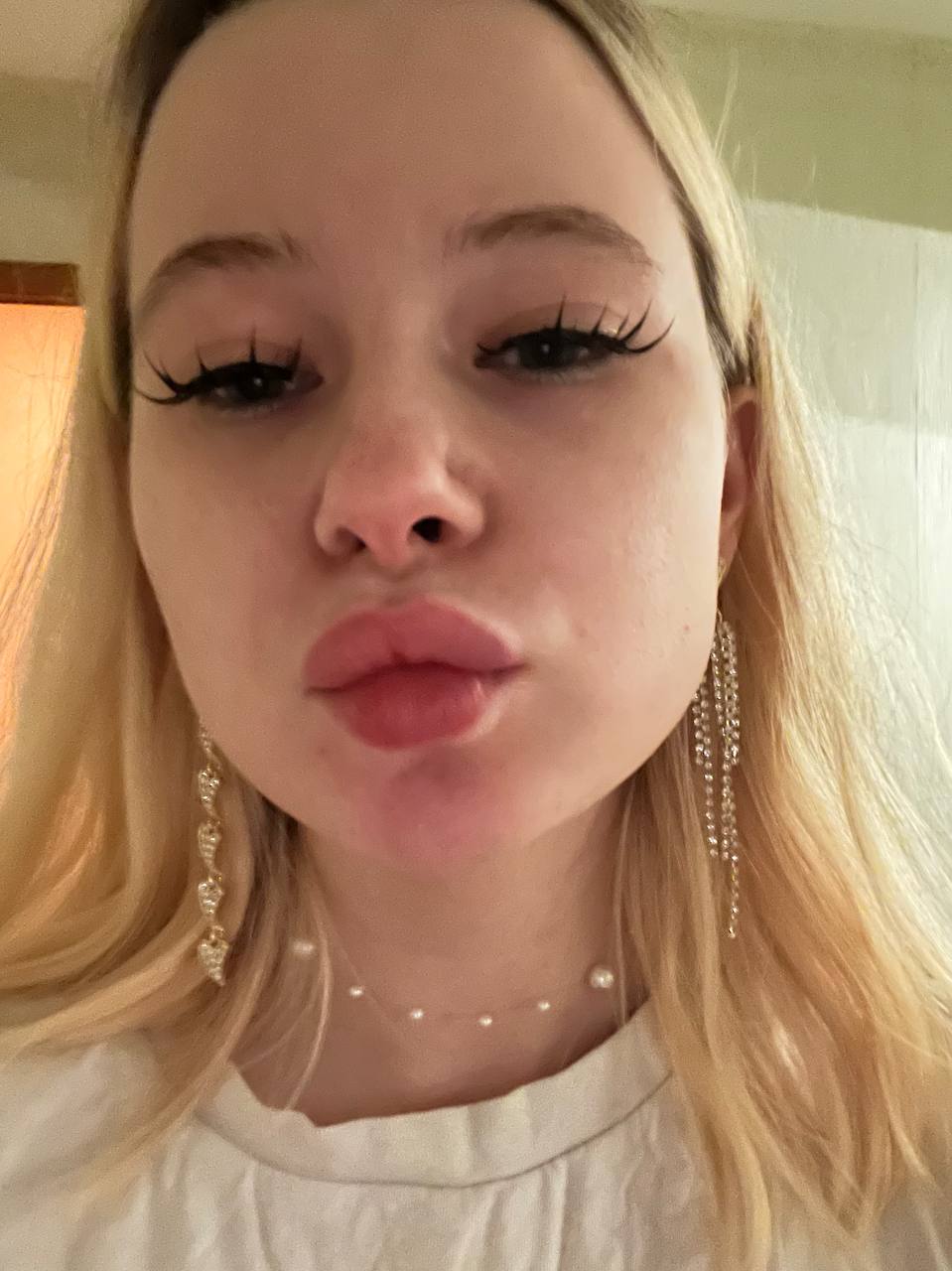 Белокурая девушка - 3