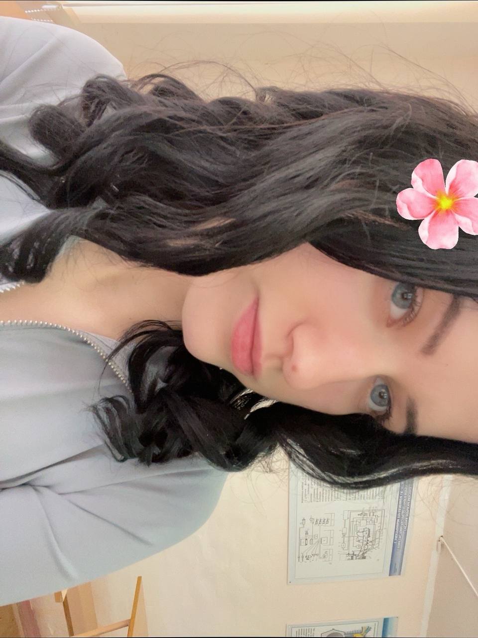 Молодая русская женщина - 2