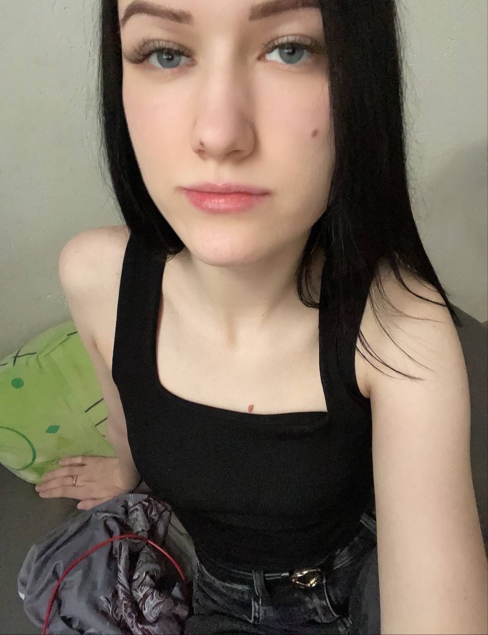 Молодая русская женщина - 3