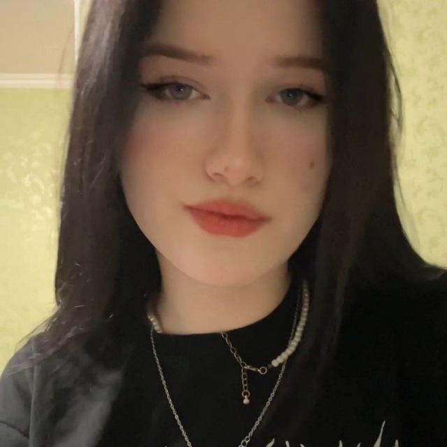 Молодая русская женщина - 9