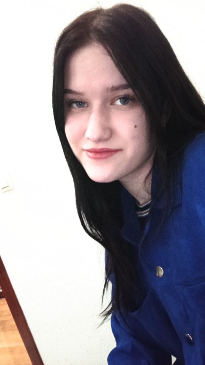 Молодая русская женщина - 10